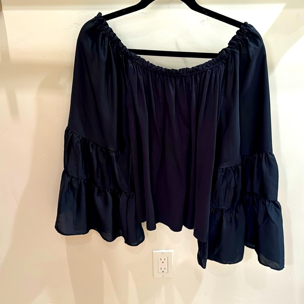 By Anthro black cotton scoop neck shirt with large bell sleeves in size small